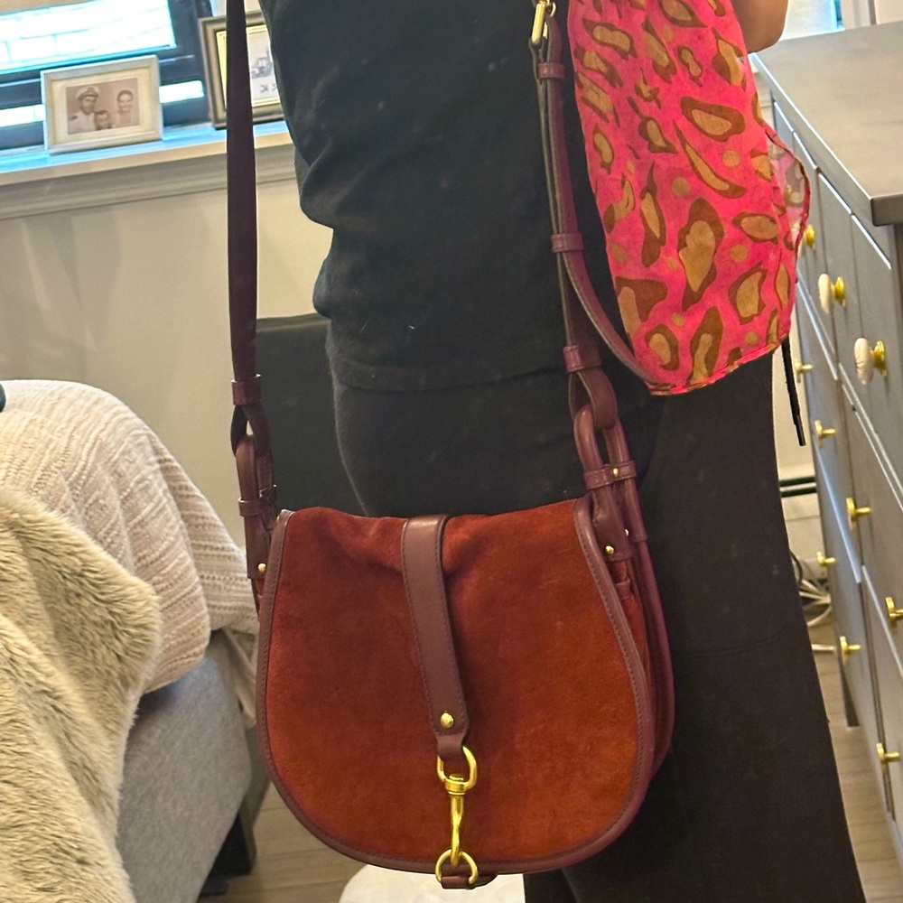 Michael Kors shoulder bag with gold hardware